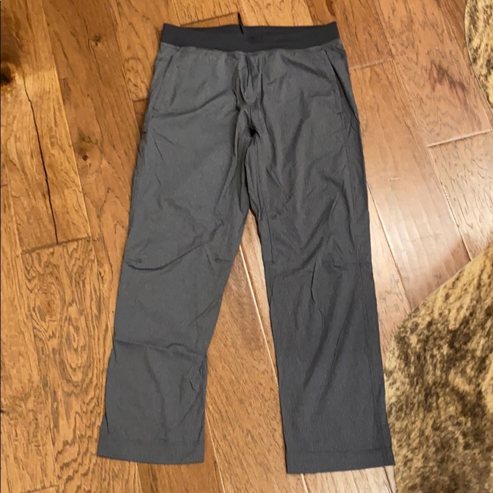 Lululemon sweats. XL Gray pinstripe